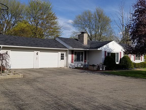 2nd image of 4728 Seeger St