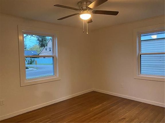 5th image of 4502 Hilton Dr
