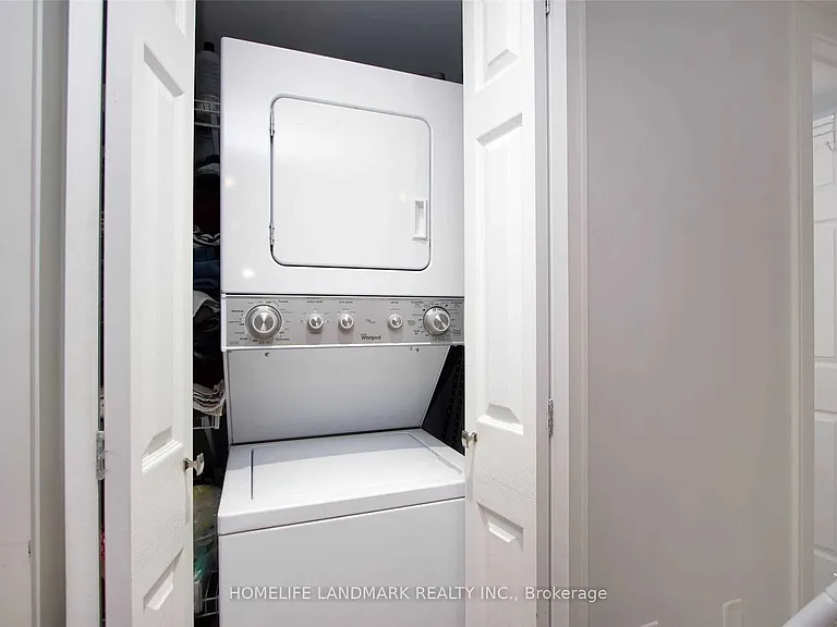 225 Highland Ave E #LOWER — Photo 7