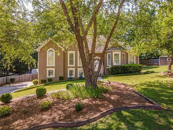 5th image of 139 Sunset Way