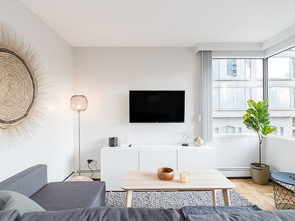 3rd image of 1033 Haro St #1458996