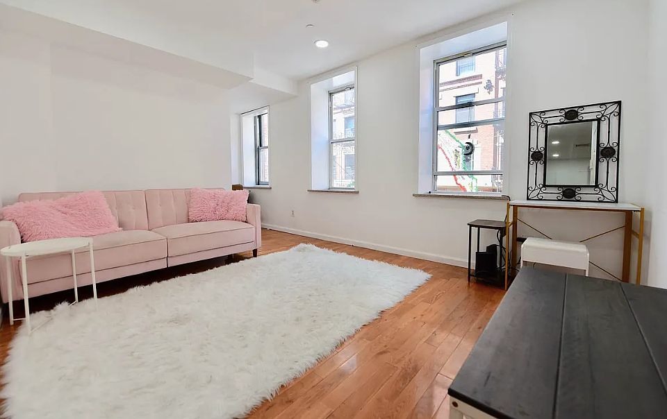 1st image of 138 Mulberry St APT 2A1