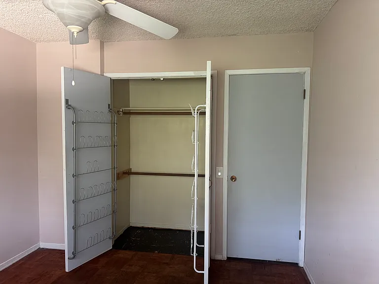 1919 Bridgeport Ave — Photo 14