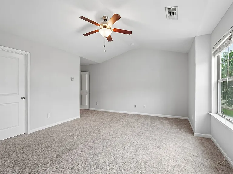 5860 Vinyard Ln — Photo 26