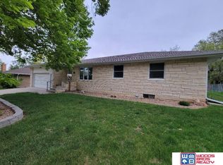 1706 N 12th St, Beatrice, NE 68310