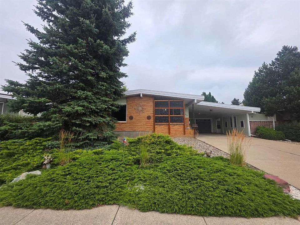 1st image of 1425 Scenic Dr S