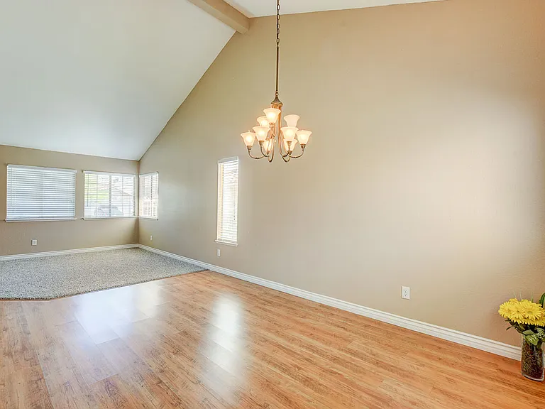 1833 Escondido Ter — Photo 15