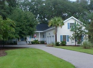 5 Sussex Ct, Beaufort, SC 29907