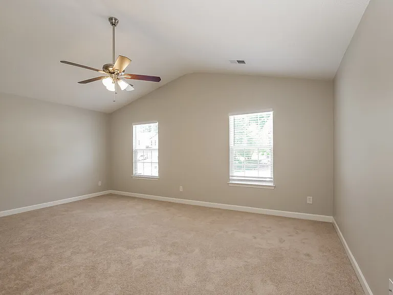 2127 Pleasant Dale Dr — Photo 11