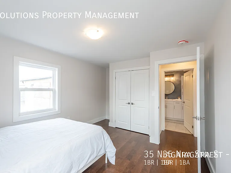 35 Niagara St #3 — Photo 11