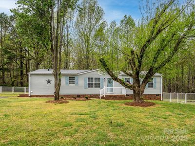 105 Mountain Brook Dr, Bessemer City, NC, 28016