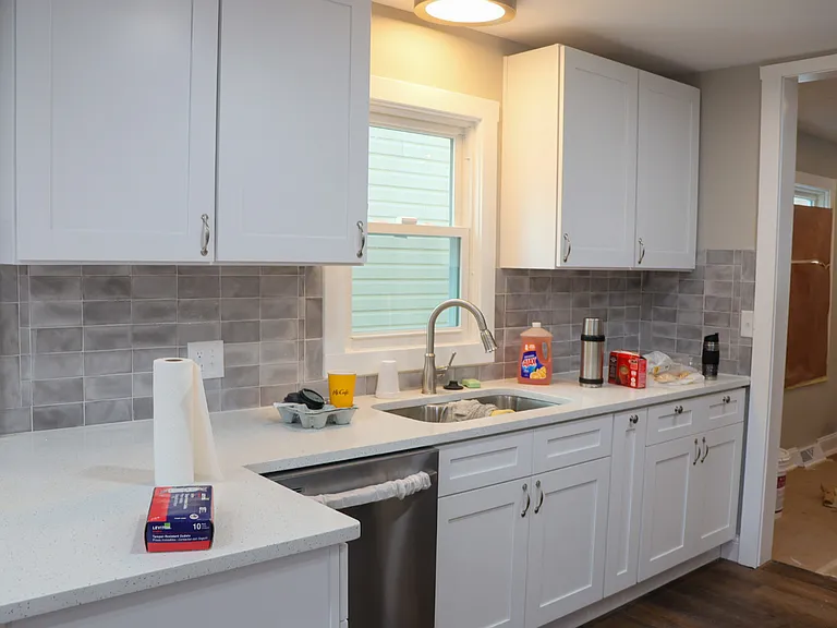 12237 S May St — Photo 1