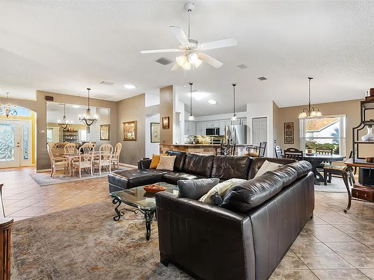 1505 Doria Ln — Photo 6