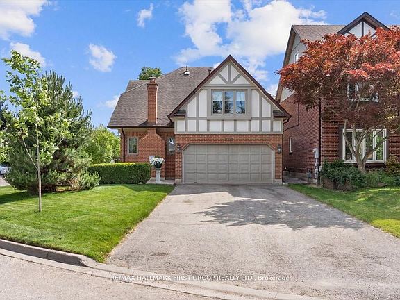 2nd image of 986 Mountcastle Cres