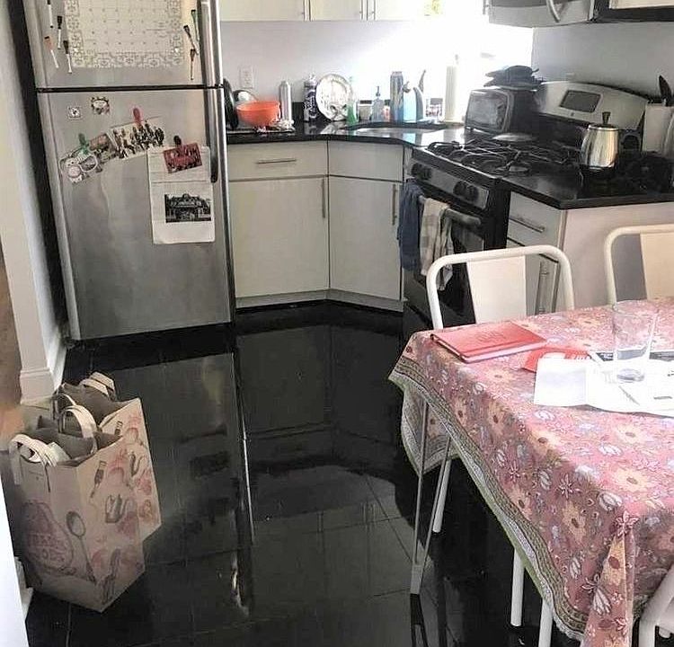 1st image of 401 W 48th St APT 4N