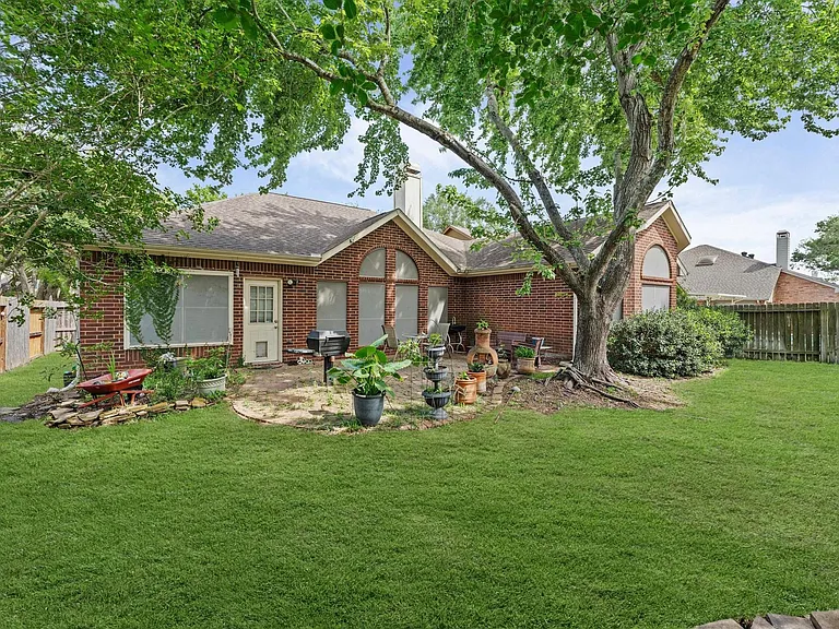 2214 Lashley Ct — Photo 26