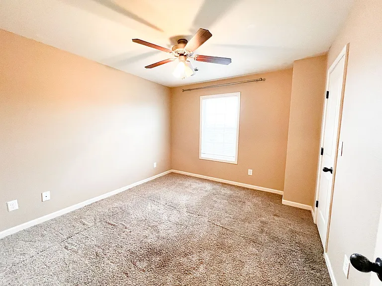 2276 McCormick Ln #C — Photo 11