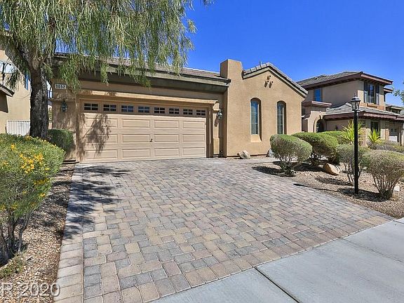 3rd image of 9052 Wolf Dancer Ave