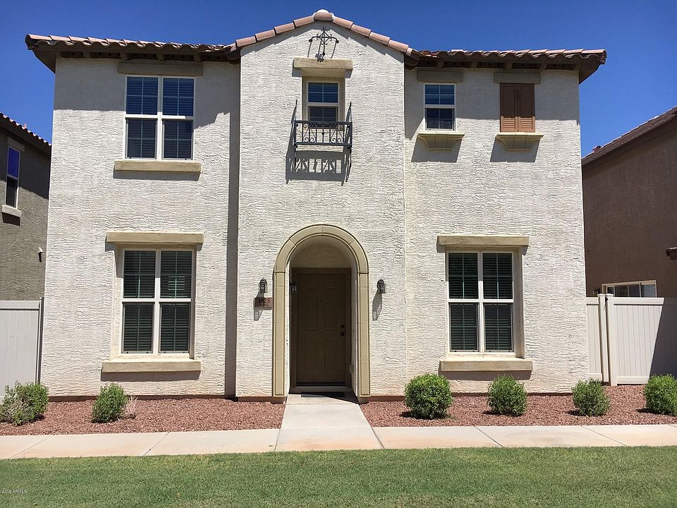 1st image of 3825 E Edna Dr