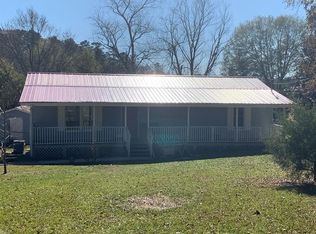 172 Windy Hills Ln SE, Fairmount, GA 30139