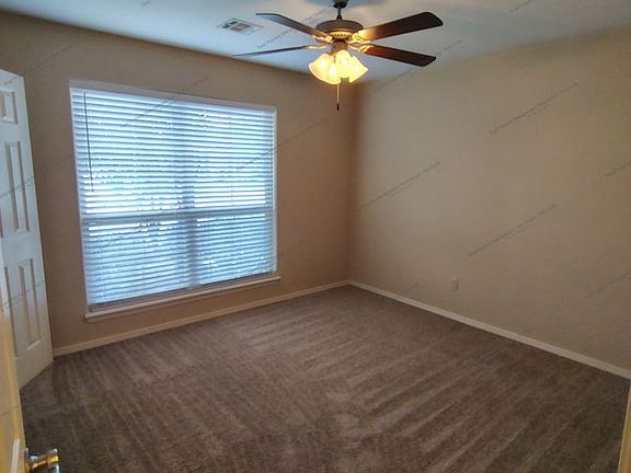 4th image of 500 Ridge Point Dr