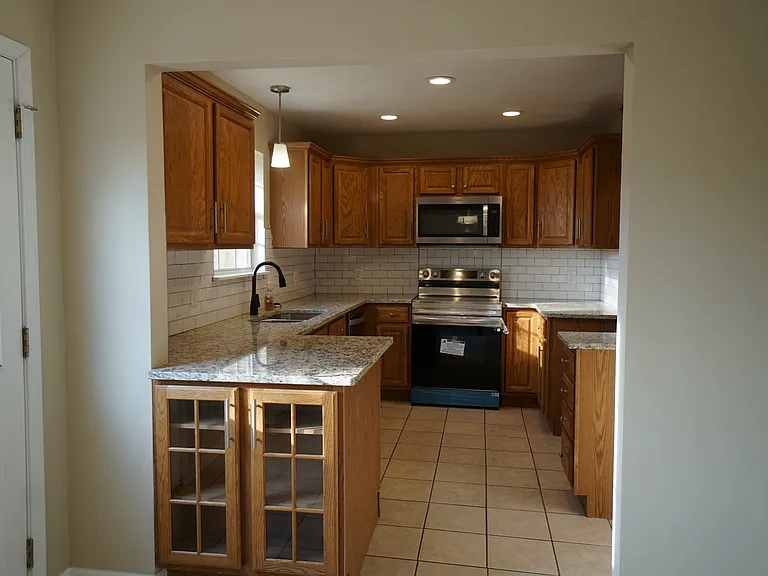 2483 N Jeremiah Pl — Photo 2