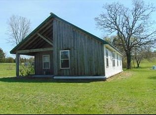 10090 Sunshine Dr, Mountain Grove, MO 65711