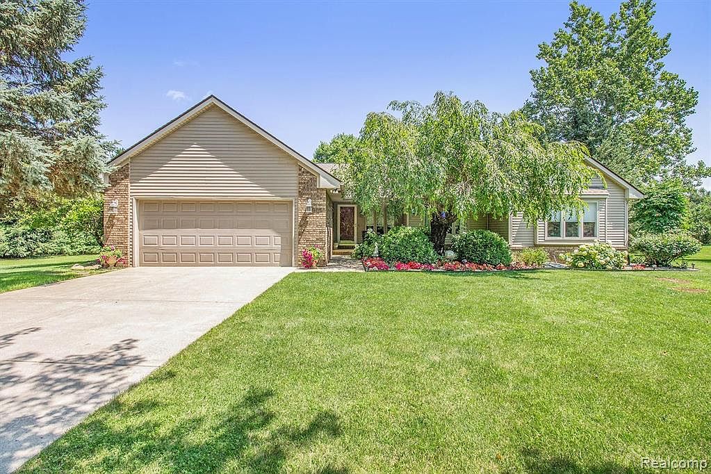 3587 Cedar Lake Rd, Howell, MI 48843 Zillow