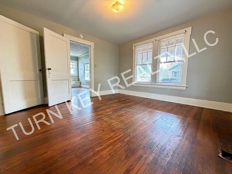1782 McMillon Ave SW — Photo 5