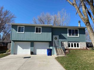 1711 McDonald Rd, Norfolk, NE 68701