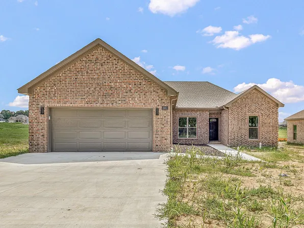 1802 N Oak St, Brookland, AR 72417