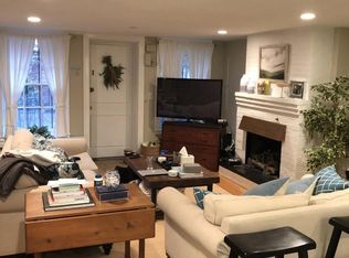 68 Chestnut St, Boston, MA 02108