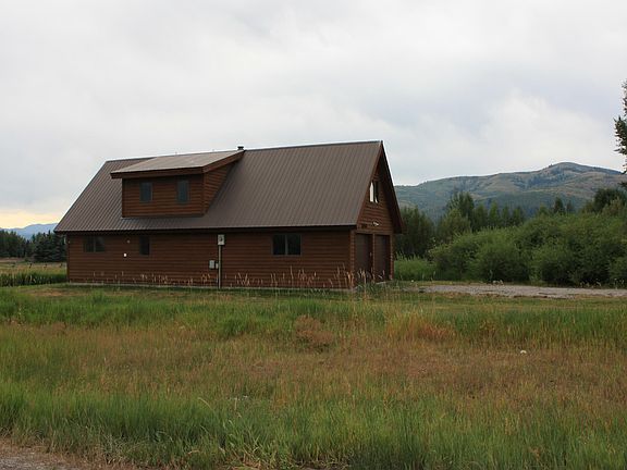 2nd image of 5050 Cortland Dr
