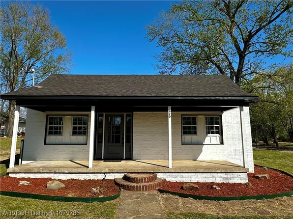 920 Bell Rd, Greenwood, AR 72936