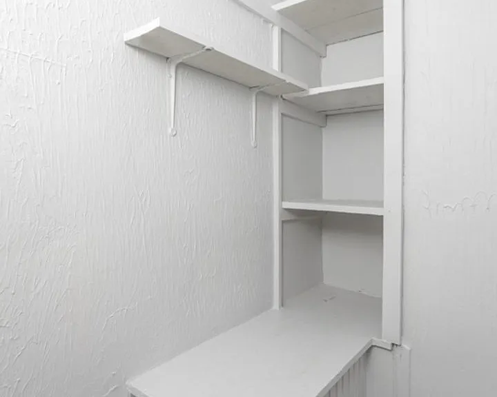 115-123 Louis Ave — Photo 6