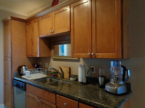 3rd image of 7000 Seawall Blvd APT 424
