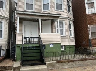 156 S 12th St, Newark, NJ 07107