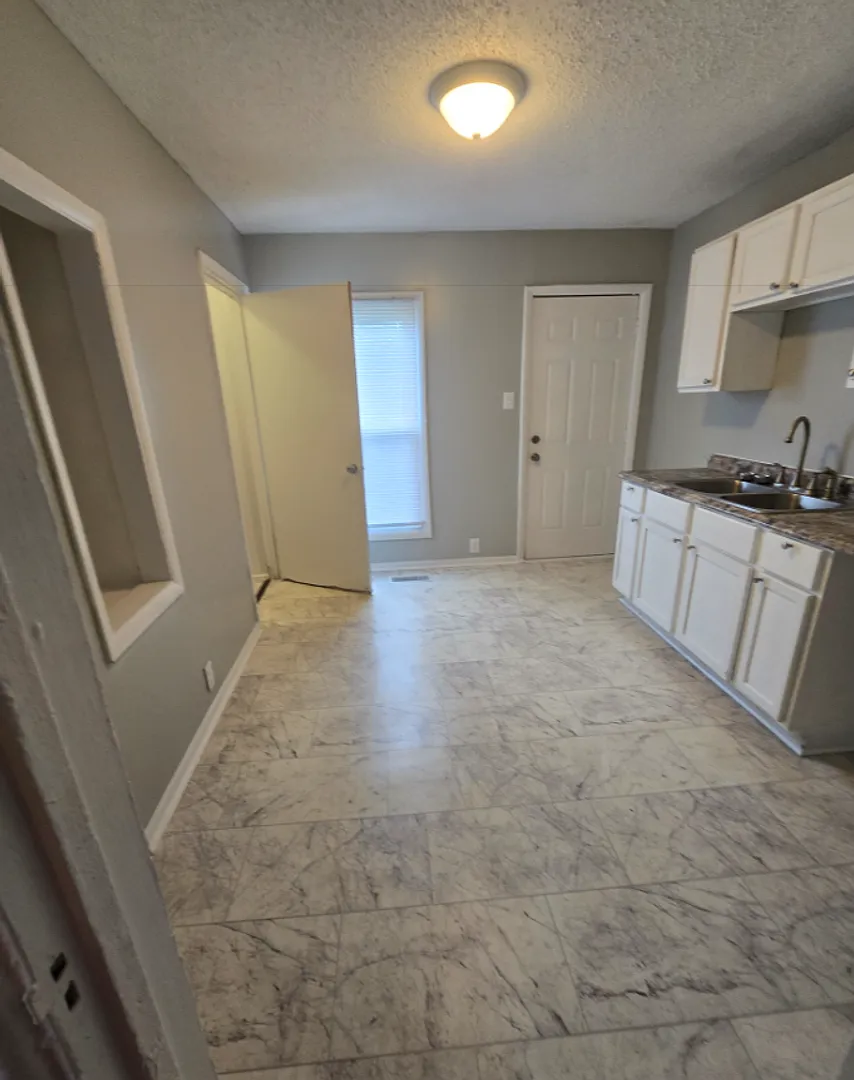 Newly Updated Two Bedroom Near 10th & Sherman — Photo 1