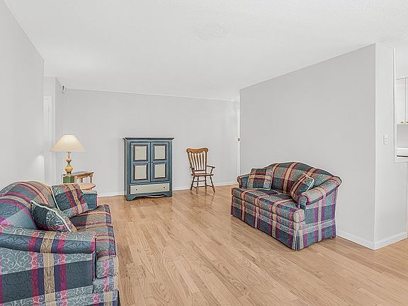 3rd image of 303 W 66th St APT 9AE