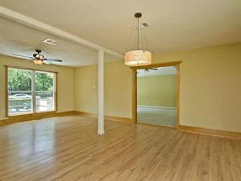 5333 Westminster Dr — Photo 4