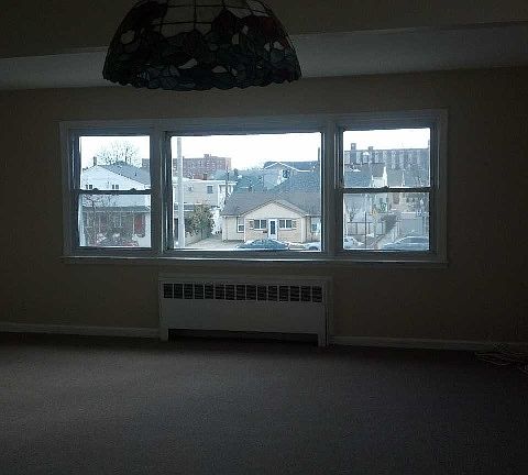 4th image of 639 W Park Ave