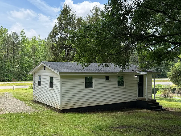 7100 Highway 221 — Photo 14