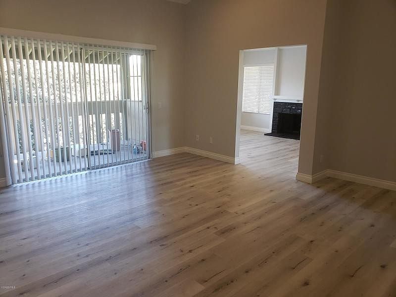 1st image of 221 Oak Leaf Dr #203