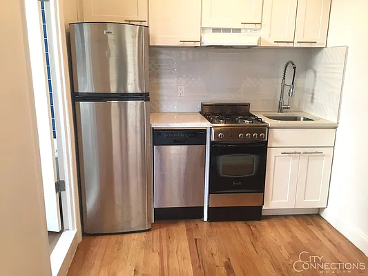 Rented by City Connections Realty | media 24