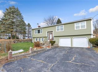 18 Bosse Rd, Waterbury, CT 06704
