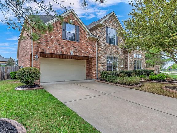 2nd image of 26019 Fiona Sky Ln