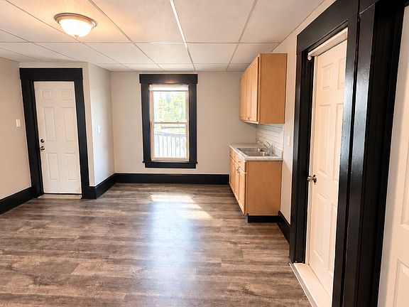 3rd image of 242 E High St #248-3