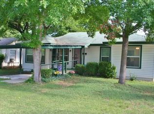 215 W 8th St, Irving, TX 75060