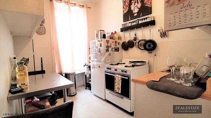 Rented by ZealEstate Group Inc | media 36