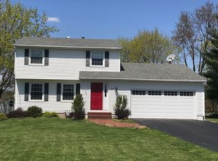 129 Monroe St, Honeoye Falls, NY 14472